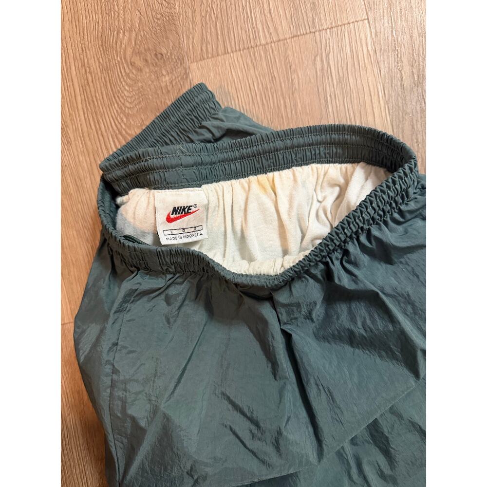 Vintage Nike Track Pants Mens Medium Green Nylon Windbreaker Joggers Y2K - Picture 3 of 5